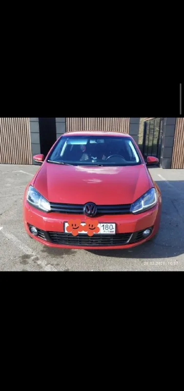 Продам volkswagen golf 6, 2009 года. двигатель: 1.6 пробег: 219 000 км (с каждым днем увеличивается, машина используется ежедневно). оснащение: двухзонный климат-контроль. android-магнитола камера заднего хода (встроенная в значок) с активными линиями. мультируль от golf 7 с подрулевыми лепестками (все кнопки работают, кроме круиз-контроля, его нет в комплектации ). состояние: устранены все «болячки» кузова. полная покраска была проведена полгода назад. автомобиль в отличном техническом состоянии и лкп покрытия. два комплекта литых дисков/шин: лето r16, зима r15. готов к любой проверке вашего сто (за ваш счет). ищете надежный автомобиль за разумные деньги? звоните! телефон: +7 (949) 457-06-23, владимир. цена: 770 000 руб 📲 tg: @yrchenkov 📞 звоните: +7(949)4570623 - фотография - 1