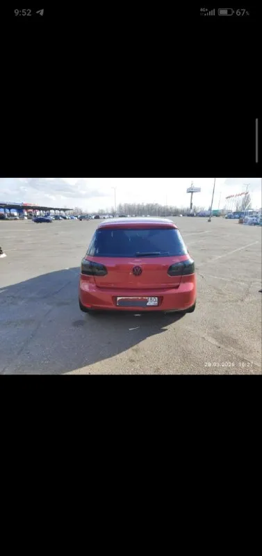 Продам volkswagen golf 6, 2009 года. двигатель: 1.6 пробег: 219 000 км (с каждым днем увеличивается, машина используется ежедневно). оснащение: двухзонный климат-контроль. android-магнитола камера заднего хода (встроенная в значок) с активными линиями. мультируль от golf 7 с подрулевыми лепестками (все кнопки работают, кроме круиз-контроля, его нет в комплектации ). состояние: устранены все «болячки» кузова. полная покраска была проведена полгода назад. автомобиль в отличном техническом состоянии и лкп покрытия. два комплекта литых дисков/шин: лето r16, зима r15. готов к любой проверке вашего сто (за ваш счет). ищете надежный автомобиль за разумные деньги? звоните! телефон: +7 (949) 457-06-23, владимир. цена: 770 000 руб 📲 tg: @yrchenkov 📞 звоните: +7(949)4570623 - фотография - 2