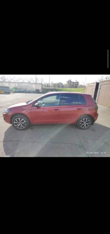 Продам volkswagen golf 6, 2009 года. двигатель: 1.6 пробег: 219 000 км (с каждым днем увеличивается, машина используется ежедневно). оснащение: двухзонный климат-контроль. android-магнитола камера заднего хода (встроенная в значок) с активными линиями. мультируль от golf 7 с подрулевыми лепестками (все кнопки работают, кроме круиз-контроля, его нет в комплектации ). состояние: устранены все «болячки» кузова. полная покраска была проведена полгода назад. автомобиль в отличном техническом состоянии и лкп покрытия. два комплекта литых дисков/шин: лето r16, зима r15. готов к любой проверке вашего сто (за ваш счет). ищете надежный автомобиль за разумные деньги? звоните! телефон: +7 (949) 457-06-23, владимир. цена: 770 000 руб 📲 tg: @yrchenkov 📞 звоните: +7(949)4570623 - фотография - 4