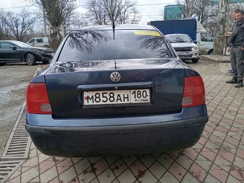Продам фольксваген пассат б5, 1998 года. мотор 1.8 самый простой и надёжный атмосферник, масло не расходует, корбка без хрустов, ходовка перебранная. салон в достойном состоянии. по кузову имеются возрастные болячки. цена 380 тыс, торг никто не отменял. +79493614200. - фотография - 7