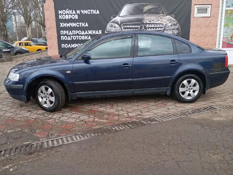Продам фольксваген пассат б5, 1998 года. мотор 1.8 самый простой и надёжный атмосферник, масло не расходует, корбка без хрустов, ходовка перебранная. салон в достойном состоянии. по кузову имеются возрастные болячки. цена 380 тыс, торг никто не отменял. +79493614200. - фотография - 8