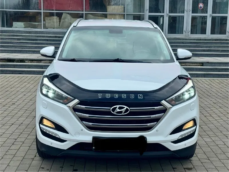 Hyundai tucson официал 2017 год выпуска двигатель 2.0 бензин коробка автомат 4wd (полный привод ) автомобиль в хорошем состоянии кузов без дтп, весь в заводском окрасе !!! двигатель, коробка, ходовая на 5 машина не требует не каких вложений, готов на любые проверки с вашей стороны ! максимальная комплектация, бесключевой доступ (start-stop) кожаный салон, роздельный климат-контроль, круиз-контроль, датчики света, и дождя, подогревы всех сидений, подогрев руля, зеркал, и стекл, большой монитор с камерой заднего вида, и многое другое… с документами полный порядок, могу присутствовать в мрэо для подного переоформления на вас. ! г. донецк цена 1.870 тыс. ₽ звоните остальное по тел. +79495210905 📞 🇷🇺 звоните: +79495210905 - фотография - 7