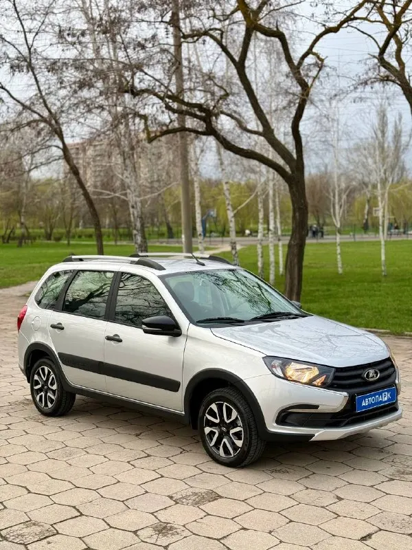 🆕 новая lada granta cross 🆕 ‼️ уже в мариуполе‼️ 💰цена: 1 280 000р 🏢город: мариуполь 📅год выпуска: 2026 🧾пробег: 16 км. ⚙️двигатель: 1.6 ⛽топливо: бензин ⚙️кпп: механика - фотография - 3