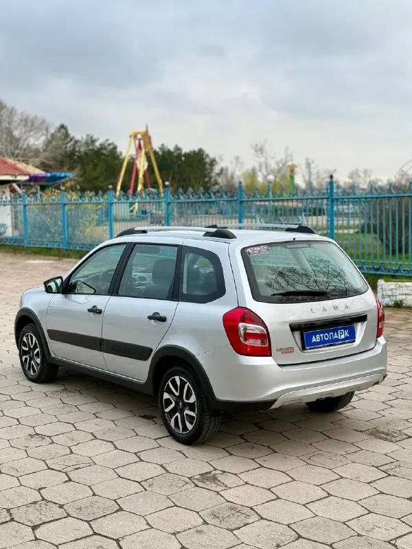 🆕 новая lada granta cross 🆕 ‼️ уже в мариуполе‼️ 💰цена: 1 280 000р 🏢город: мариуполь 📅год выпуска: 2026 🧾пробег: 16 км. ⚙️двигатель: 1.6 ⛽топливо: бензин ⚙️кпп: механика - фотография - 4