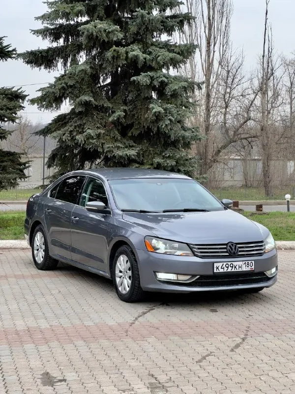 Volkswagen passat b7 usa год выпуска 2015 двигатель 1.8 трубо бензин пробег 140 000 миль автомат aisin цена 1 000 000 руб телефон +79493330237 📲 tg: @marvelauto180 📞 звоните: +7(949)3330237 - фотография - 3