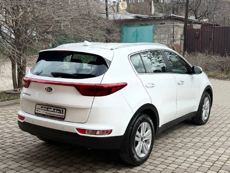 В продаже
Kia sportage
Год выпуска 2017
В шикарном цвете белый жемчуг
Кузов весь в заводском окрасе
Готов к любым проверкам
Мотор работает идеально
Без посторонних звуков
Ходовая часть вся обслужена
Все то проводились во время
Все масла все фильтра все заменено
Днище как новое
Салон ухожен
Два ключа
Два комплетка колёс
Автомобиль в идеальном состоянии
С родным пробегом 184 тсч
Все стёкла заводские
По электронной части все работает
Стоит хорошая музыка
Камера заднего вида
Цена за данный автомобиль
1 760 000
Небольшой торг
Номер телефона
+79495098886 - фотография - 4