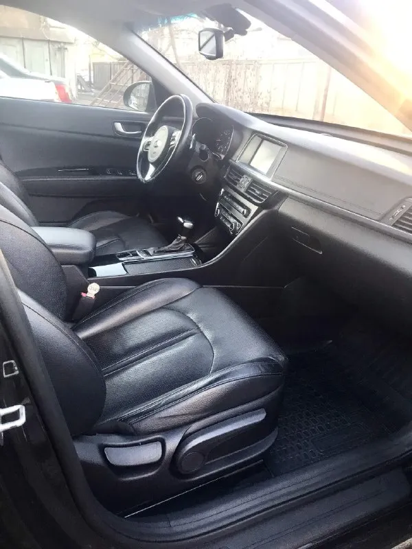 Продам kia optima 2016 декабрь без дтп в родном окрасе с салона в броне пленке весь кузов салон кожа двигатель бензин 2.0 ( 150 л. с) автомат высокий уровень шумоизоляции мягкая подвеска в салоне не курили автомобиль полностью обслужен 1.750 торг уместен все вопросы по телефону + 79591162701 осмотр г. свердловск (лнр) 📞 звоните: +7(959)1162701 - фотография - 5