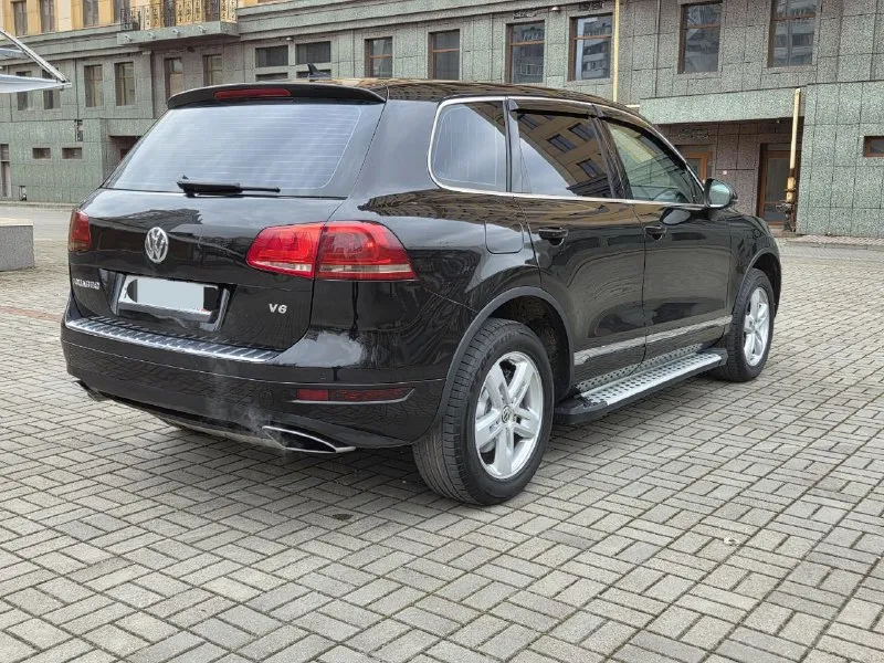 Volkswagen touareg 3,6 бензин 2010г 238т км отличное состояние, все работает без нюансов и вложений! без дтп, освежался вкруг. без пневмы, безключевой доступ, камеры 360, электро привод багажника и др. 1,730 млн руб 9495213411 - фотография - 4