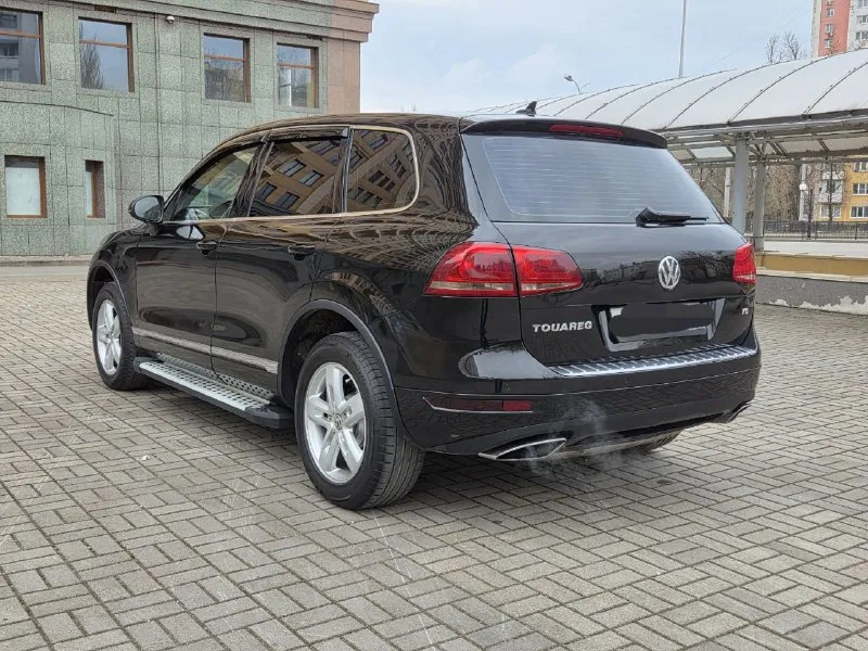 Volkswagen touareg 3,6 бензин 2010г 238т км отличное состояние, все работает без нюансов и вложений! без дтп, освежался вкруг. без пневмы, безключевой доступ, камеры 360, электро привод багажника и др. 1,730 млн руб 9495213411 - фотография - 5