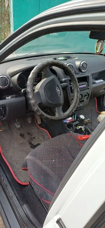 Продам семейное авто лада гранта2012гв, с оригинальным пробегом 175000,на хорошем ходу, вся обслужена, цена 500000,торг присутствует, тел:+79493164567 - фотография - 5