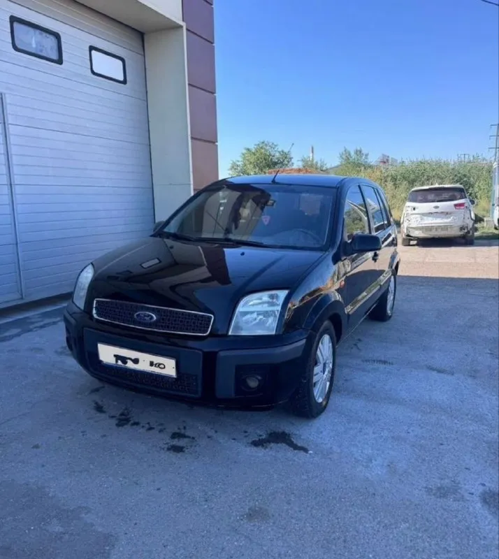 🚗 ford fusion 2008 💵цена 310.000₽ автомобиль в хорошем состоянии, по технической части полностью исправен — сел и поехал. 🔧 двигатель работает ровно, не дымит ⚙ коробка автомат без пинков и посторонних звуков 🛞 подвеска обслужена, ничего не стучит состояние кузова и салона хорошее (есть возрастные нюансы, без критики). 📑 3 владельца, документы в порядке. 🧾 обслуживание проводилось своевременно. 🚘 отлично подходит для города и поездок на каждый день — экономичный, манёвренный и недорогой в обслуживании. 📍 осмотр в удобное время 💰 разумный торг у капота реальному покупателю +79498563817 - фотография - 1