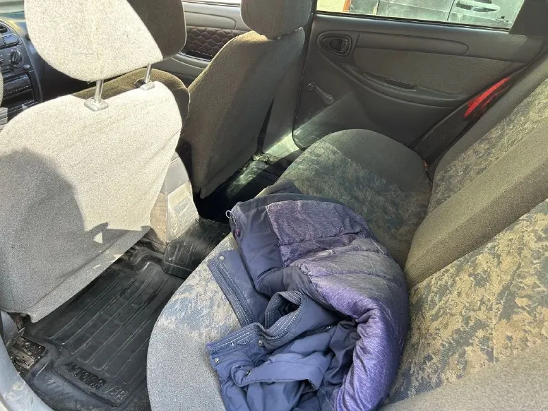 Продам шевроле ланос 2007 года. техосмотр пройден, полное переоформление сразу. автомобиль в идеальном техническом состоянии, вложений не требует, сел и поехал. обслуживаю всегда вовремя. кондиционер заправлен и работает. двигатель 1.5 опель, коробка механика. 2 электростеклоподъемника, кондиционер, гур, хорошие диски. . цена 330000 рублей. территориально енакиево (бываю в донецке). +79497034128 - фотография - 8