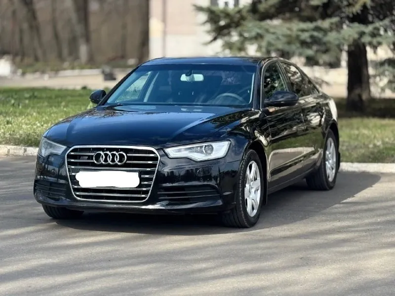 В продаже audi a6 c7 2011г шикарное семейное динамичное авто 3 литра бензин 300 л. с по технике никаких нареканий нету двигатель идеал, не дымит, не троит, тянет на все 300 20 тыс км назад была замена цепи коробка переключает плавно, даже не ощущается по ходовой все в норме, ничего не стучит, не гремит салон без дырок и потертостей все что нужно работает, все кнопки на месте и функционируют. опции: датчик дождя, датчик света, мульти руль, 4-х зонный климат контроль, abs, музыка bosse и многое другое пробег авто 212.000 оригинал птс оригинал по кузову ровный автомобиль, есть не большие сколы юр чистый автомобиль переоформление без проблем, могу присутствовать в мрео осмотр г макеевка цена 1.435.000 хорошим людям торг тел +79498310760 тг на этом же номере. 📞 звоните: +7(949)8310760 - фотография - 2