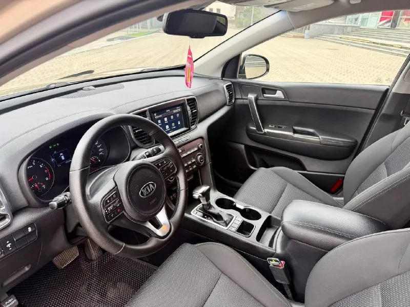 Kia sportage официал!!!
2017Г бензин 2.0 автомат
Автомобиль в хорошем состоянии!!!!
С хорошей комплектацией
Есть все для комфортного вождения!
Парктроник передние задние,
Подогрев сидений передних и задних,
Камера заднего вида,
Монитор,
Климат - контроль,
Круиз- контроль,
Мульти руль,
Авто свет,
Датчик дождя,
Авто запуск сигнализация star/line,
Два ключа,
4Wd подключаемый полный привод,
С документами полный порядок!
Переоформление в мрэо!
Диагностическая карта есть!!!
Тех осмотр не нужен!!!!!
Цена 1,825₽
Все вопросы по тел+79494681080
📞 Звоните: +7(949)4681080 - фотография - 9