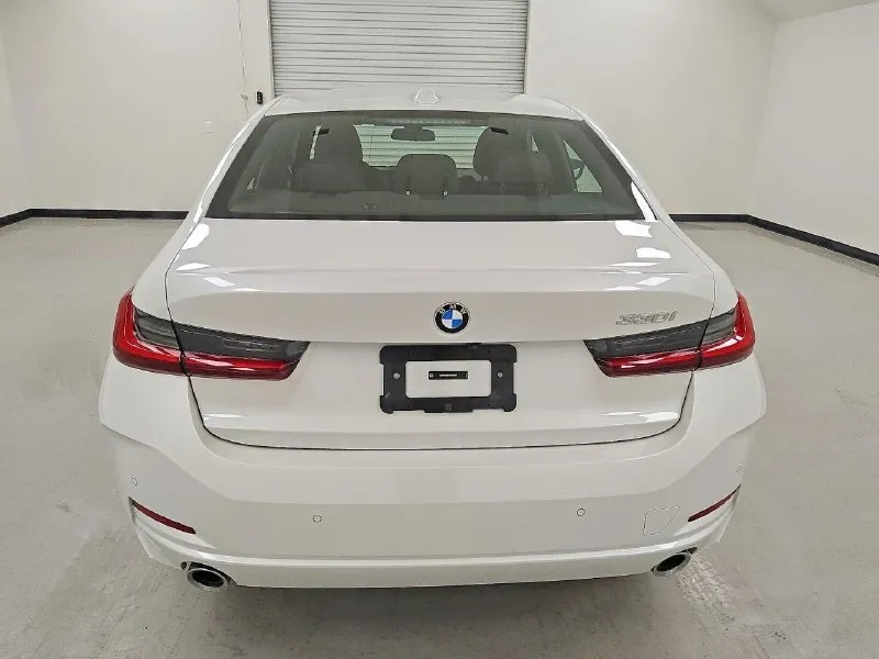 Доступен на аукционе сша вот такой эксклюзив! 🤩 - bmw 3 series ✅ - 2026 модельный год (выпуск 10/2025) - 2 рестайлинг! 🔥 - 2.0 в48, 258 л. с. 🚀 - задний привод - пробег: 10.900 км! постоянно говорю, что второй такой нет! и каждый раз это доказываем! 🤝 если что, можем и заменить руль на оригинальный с 1 реста, потому что многим он не нравится (раньше он хоть круглый был) 😁 насчет китайской "bmw" - это про казаться, а не быть. 156 сил, сомнительная подвеска. ехать на бмв и видеть как тебя обгоняет гранта спорт - ну плачевная картина. поэтому стоит брать только нормальный 30i (или d, но дизелей в сша нет, поэтому только 330i) 💪 цена восстановленного автомобиля под ключ в днр (с учетом утиля и таможни): 𝟓.𝟕𝟒𝟎.𝟎𝟎𝟎 ₽ 💵 кирилл +7 (949) 400-56-31 📞 🇷🇺 звоните: +79494005631 - фотография - 6