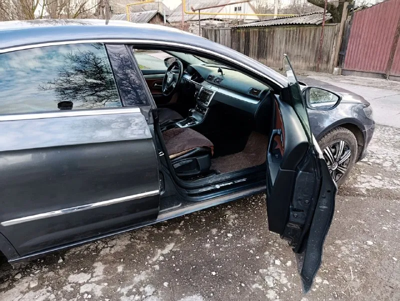 500000 руб. г. донецк, продам свой passat cc 2010 г. в. пробег 251000, во владении с июня месяца, двс и турбина работают хорошо, летом производил частичную замену масла в вчера появился гул при включении передач, едет передачи клацают иногда не гудит, надо делать вообщем, времени нет поэтому такая цена, без торга с полным переоформлением. +7 949 563-98-42 денис 📞 звоните: +7(949)5639842 - фотография - 8