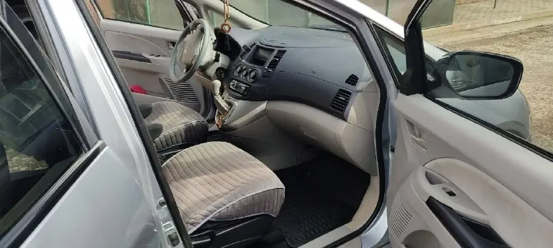 Ваня,
Продам личный автомобиль mitsubishi grandis 2005 года (7 комфортных мест с огромным багажником), владею более 5 лет.
Двигатель 2,4 л. 165 л. С, пробег 232 тыс родного пробега.
Состояние автомобиля для своего возраста отличное, ржавчины нет вообще.
По ходовой все отлично. По двигателю и коробке нареканий нет. В общем ничего делать не нужно. За машиной следил.
Хорошая комплектация. Резина лето новая, также имеется зимняя практически новая.
По птс один хозяин.
Более подробно по телефону расскажу.
Цена 870 тыс.
Тел. +7 949-512-01-60
📲 Tg: @ivan_svt
📞 Звоните: +7(949)5120160 - фотография - 9