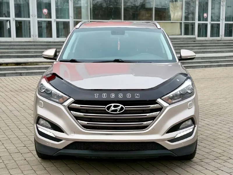 Hyundai tucson официал!! 2017г в эксфолиации, 2,0 бензин автомат автомобиль в очень хорошем состоянии! в максимальной комплектации! есть все для комфортного вождения!! салон кожа, подогрев сидений передних и задних, камера заднего вида, большой монитор, парктроники перед зад, климат-контроль, круиз - контроль, старт/стоп, без ключевой доступ, мульти руль, авто свет, датчик дождя, и многое другое…. автомобиль действительно очень хороший и ухоженный!!! два комплекта резины! с документами полный порядок!!!! переоформление в мрэо!! диагностическая карта есть! техосмотр не нужен!!! цена 1.899₽ все вопросы по тел +79495722131 📲 tg: дмитрий 📞 звоните: +7(949)5722131 - фотография - 2