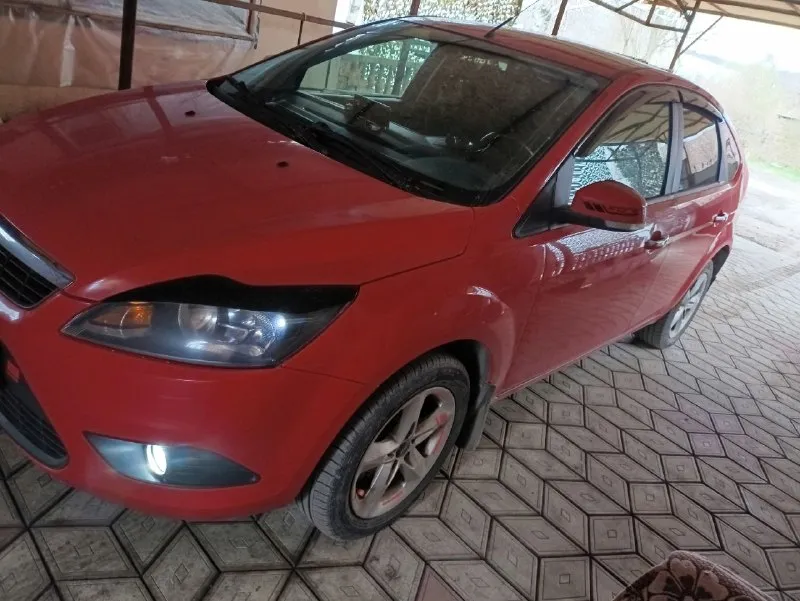 Продам форд фокус 2010г. мотор 1.8 пробег 252 000 км. по мотору и ходовой без нареканий. продажа от собственника, я хозяин. цена 650 000. звонки феникс +79493736179 евгений - фотография - 3