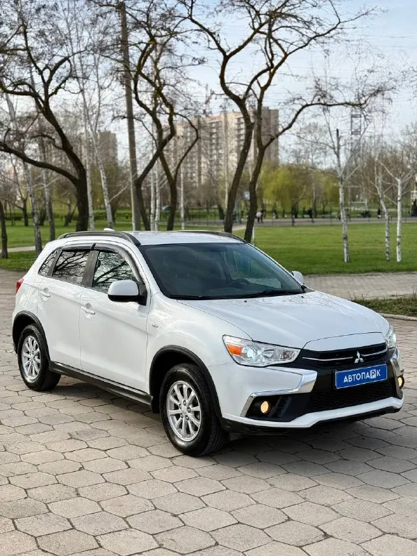 🇯🇵 Mitsubishi asx
💰Цена: 1 300 000р
🏢Город: мариуполь
📅Год выпуска: 2017
🧾Пробег: 134 147 км.
⚙️Двигатель: 1.6
⛽Топливо: бензин
⚙️Кпп: механика
📞 Телефон:
+7-949-727-41-51
+7-949-551-91-52
+7-989-263-55-56
💾 Описание. .. ">✅ 2 владельца, птс оригинал
✅ Техническая часть на 5+
✅ Оригинальный пробег
✅ Салон как новый
✅ Отличная комплектация:
❄️ Кондиционер, подогрев сидений, гур, abs, кожаный мультируль, центральный замок, магнитола с камерой заднего вида, полный электропакет, хорошая летняя резина.
➕ Зимняя резина в комплекте.
Улица шевченко 2️⃣6️⃣9️⃣
🏦 Возможна продажа в кредит по двум документам. - фотография - 3