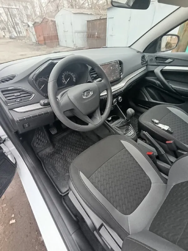 Продам ваз веста 2024 года. . обсолютно новая машина без пробега. . цена 1500 руб. возможен торг. все вопросы по телефону+79493091241. 📞 звоните: +7(949)3091241 - фотография - 3