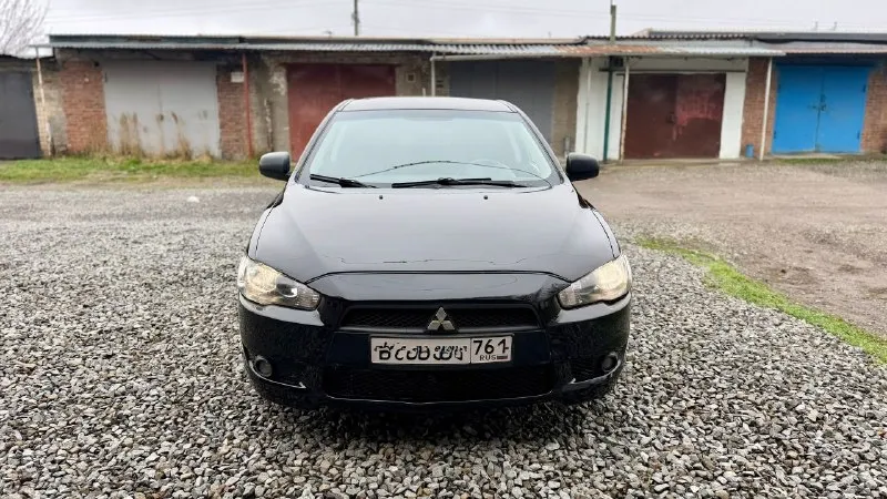 Цена: 750.000₽. Торг.
Продаю автомобиль mitsubishi lanser x
С документами полный порядок, любое оформление, автомобиль в прекрасном состоянии, не битый, без гнили и ржавчины, пороги и дно в идеальном состоянии.
По технической части автомобиль полностью обслужен, двигатель работает тихо, масло не ест от слова совсем, коробка работает идеально во всех режимах, ходовая полностью обслужена,
Комплектация: кондиционер,
Подогрев сидений и зеркал,
Все стеклоподъемники,
Мультируль, подрулевые лепестки, парктроник, електрозеркала, abs, esp, сигнализация с автозапуском, родная мультимедиа, два ключа, новая летняя резина на литье.
Звоните в любое время.
Возможен обмен.
Двигатель: 1.8.бензин.
Год: 2008.
Пробег: 205 к.
Коробка: автомат.
Г харцызск-макеевка.
📞 +79490402844 Николай - фотография - 2