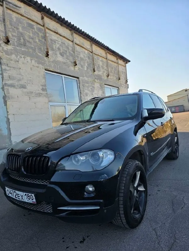 Продам bmw 2007г. атмосферный. 3.0 бенз. авто местное не рф!!! машина долгое время в семье. я хозяин! по машине сделано очень много всё не перечислить. двс полностью обновлен. новые свечи новые катушки только оригинал!! вся ходовая полностью новая!!! новая резина. установлен жк приборная панель. установлен выхлоп с пульта! сидения комфорт плюс обнимашки, ламайки. .. машина очень достойная. всё работает каждая кнопка. любые проверки! г. донецк цена 1.450. +79494350588 небольшой торг. p. s цена авто такая по скольку ни каких технических вложений не требует. любые проверки. 📞 звоните: +7(949)4350588 - фотография - 2
