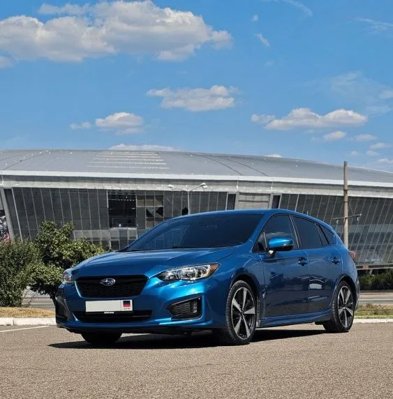 Авто растаможено, стоит на рф учёте! 1800000₽ торг 2018г. в. 143000 пробег продам великолепную японку прямиком из сша subaru impreza sport 2018 2.0l 4x4 полный привод, полный электропакет, подогрев передних сидений, подогрев зеркал, мультимедиа с поддержкой apple carplay и android auto, usb, aux, bluetooth. мультируль, датчик света, сенсор дождя, датчик давления в шинах, подрулевые лепестки, люк, датчик слепых зон, система eyesight, которая включает в себя предаварийное торможение. адаптивный круиз-контроль позволяет держать и скорость и указанную дистанцию. удержание полосы. в общем, автомобиль обслужен, многофункционален, надёжен. +79494148792 📲 tg: @rasul2902 📞 звоните: +7(949)4148792 - фотография - 1