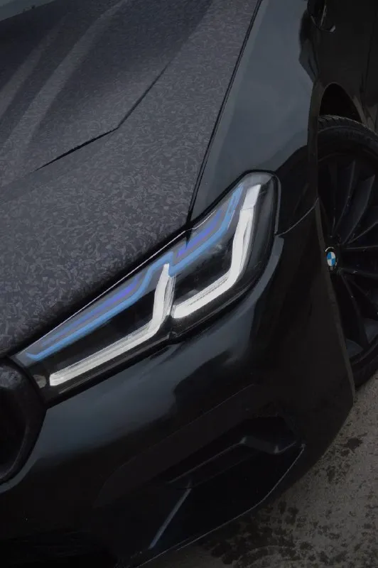 Срочная продажа bmw 5 g30 530d xdrive переодета в м5ф90 комплектация м sport pro: m тормоза м подвеска сидения с вентиляцией задние сидения с подогревом черный потолок кожа наппа память сидений парктроники камера заднего вида ассистент парковки 3 ключа один из них смарт, в комплекте 18 оригинальные диски на хорошей зимней резине. по автомобилю были два дтп одно по морде, одно по задней части, оба дтп без изменения геометрии кузова, подушки целые, есть вторичный окрас (передние крылья и капот так как она переодета, и заднее левое крыло частично и край крышки багажника) рассмотрю варианты обмена. в машине работает каждая кнопочка и функция. цена:3.500.000 телефон : +79496177917 - фотография - 10