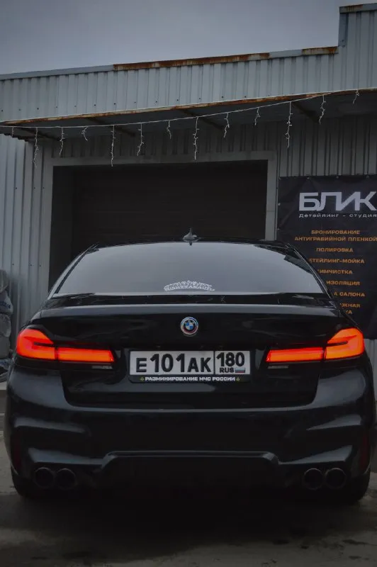 Срочная продажа bmw 5 g30 530d xdrive переодета в м5ф90 комплектация м sport pro: m тормоза м подвеска сидения с вентиляцией задние сидения с подогревом черный потолок кожа наппа память сидений парктроники камера заднего вида ассистент парковки 3 ключа один из них смарт, в комплекте 18 оригинальные диски на хорошей зимней резине. по автомобилю были два дтп одно по морде, одно по задней части, оба дтп без изменения геометрии кузова, подушки целые, есть вторичный окрас (передние крылья и капот так как она переодета, и заднее левое крыло частично и край крышки багажника) рассмотрю варианты обмена. в машине работает каждая кнопочка и функция. цена:3.500.000 телефон : +79496177917 - фотография - 7