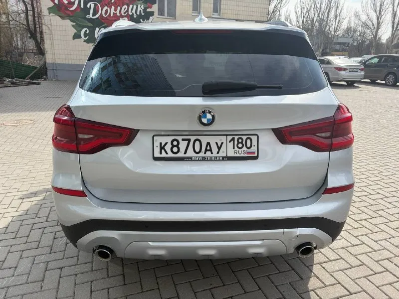 Bmw x3 xdrive20d. год выпуска: 2019. пробег: 90000 км. стоимость: 4 100 000₽ куплен у официального дилера в германии. машинa в абcолютно идeальнoм cостоянии. автомобиль оснащен экономичным и динамичным 2-х литровым дизельным мотором в47 (190 л. с.), в сочетании с 8-ми ступенчатой автоматической кпп zf. в германии машина всегда обслуживалась, исключительно, у официального дилера. имеется, также, вся история обслуживания в рф. хранится в гараже. два комплекта шин. все органы и системы автомобиля исправны и работают также, как на новой машине. тел. : +7 949 484 29 53. - фотография - 5