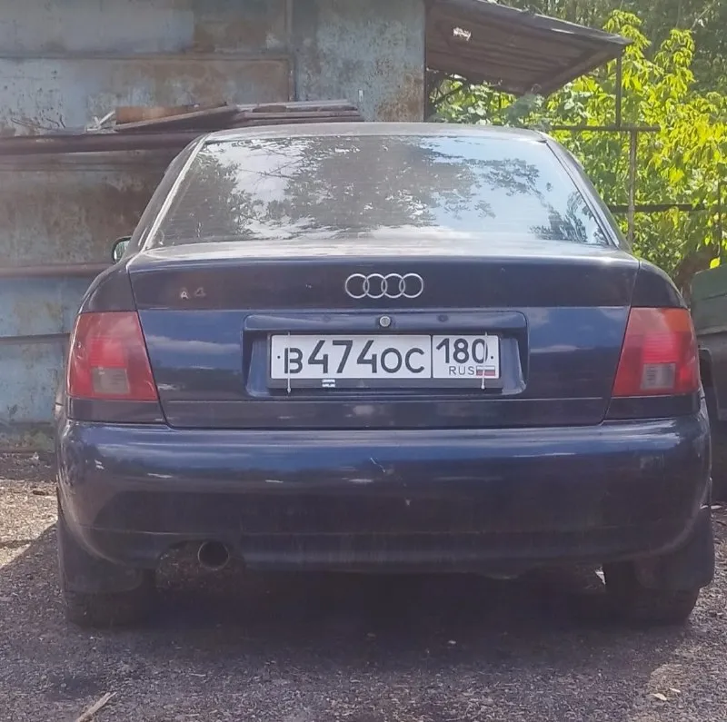 Продам audi а4 b5 1995г 1.8 бензин авто находится в макеевке коробка автомат, нужна адаптация. на ходу. .210000 т. р. торг +79498067873 📞 звоните: +7(949)8067873 - фотография - 1