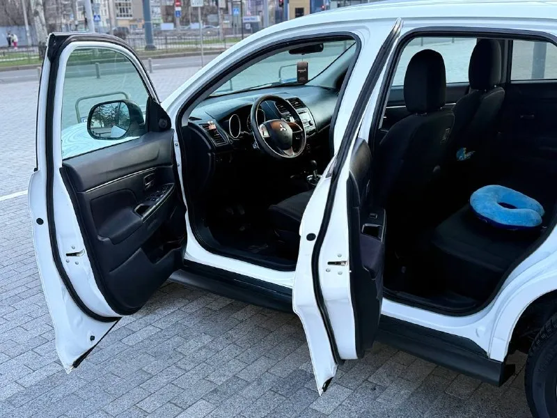 Mitsubishi асх 2014 г 1.8 акпп рестайлинг, в красивом белом перлломутровом цвете, родной окрас, птс оригинал 2 хозяина. акпп и двс без нареканий. любое оформление. диагностическая карта есть 980.000руб донецк. цена актуальна до конца месяца +79498943089 - фотография - 7