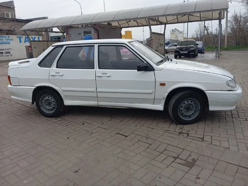 Продам ваз 2115 2011г.1.6.авто в хорошем состоянии всë работает и включается. двигатель после капитального ремонта, коробка не гудит не выбивает включается плавно, ходовка отличная не стучит не гримит, резина диски новые. цена 210000т. р.торг. +79490683001 📲 tg: неколай лекаренко 📞 звоните: +7(949)0683001 - фотография - 2