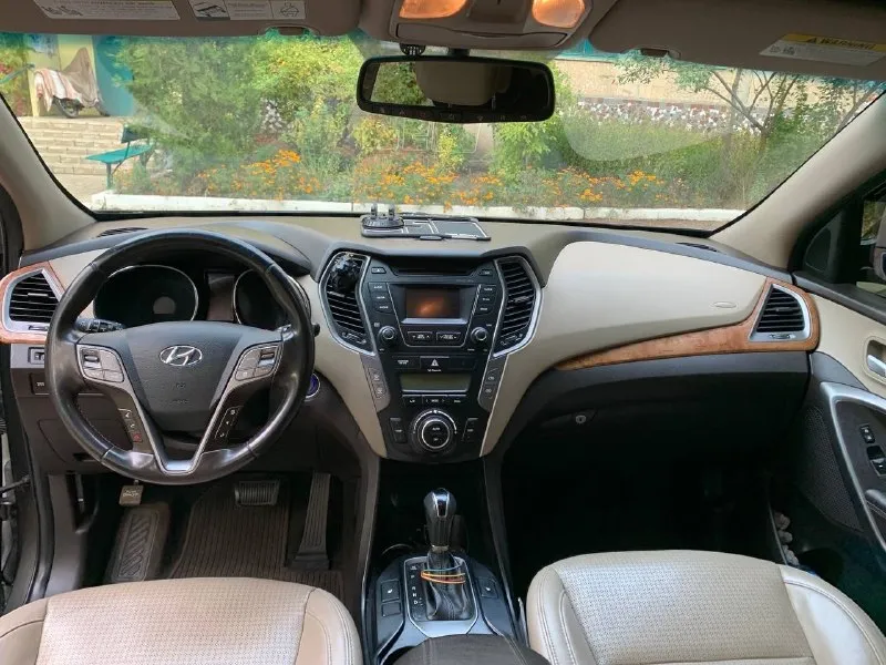 Автор: продам hyundai santa fe 2012г бережная эксплуатация, 1 хозяин двигатель 2.0 ат бензин 265 л. с. оригинальный пробег 235 000 т. км. автомобиль находится в хорошем состоянии, в заводском окрасе имеет всё необходимое для комфортной езды автомобиль полностью обслужен, готов к любым проверкам. то проходил по регламенту. 2 комплекта резины. не участвовал в дтп. цена 1 650 000 р телефон +7 (949) 364-22-86 (феникс, телеграмм). . !!!наш телеграм канал [ бесплатное размещение за репост!!! правила сообщества [ мы в мах [ [ 📞 звоните: +7(949)3642286 - фотография - 5