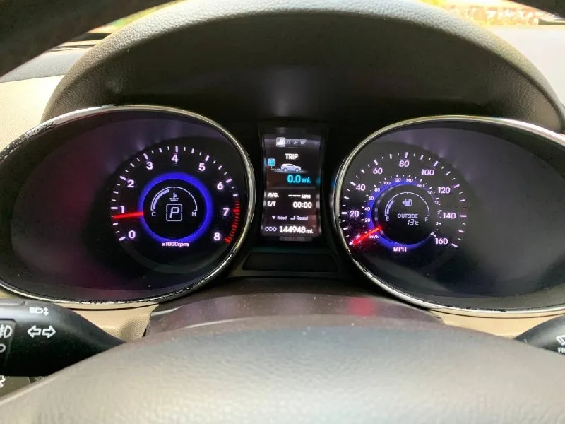Автор: продам hyundai santa fe 2012г бережная эксплуатация, 1 хозяин двигатель 2.0 ат бензин 265 л. с. оригинальный пробег 235 000 т. км. автомобиль находится в хорошем состоянии, в заводском окрасе имеет всё необходимое для комфортной езды автомобиль полностью обслужен, готов к любым проверкам. то проходил по регламенту. 2 комплекта резины. не участвовал в дтп. цена 1 650 000 р телефон +7 (949) 364-22-86 (феникс, телеграмм). . !!!наш телеграм канал [ бесплатное размещение за репост!!! правила сообщества [ мы в мах [ [ 📞 звоните: +7(949)3642286 - фотография - 6