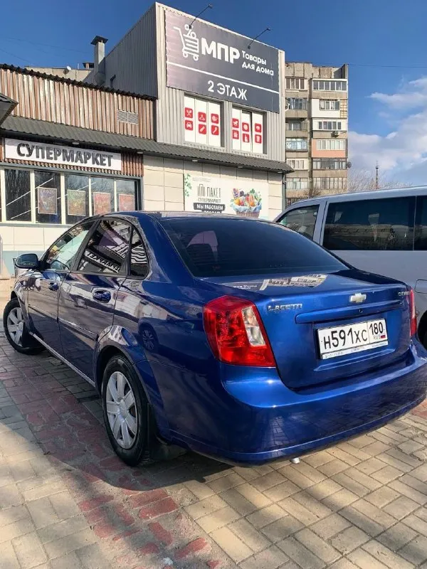 -Продам chevrolet lacetti 2009 года выпуска.
-Двигатель 1.6
-Пробег 170 тыс. Км. Родной, не крученый, не открученный, подтвержден автотекой.
- 2 Владельца , я хозяин, в птс вписан я, продаю я! Автомобиль всю жизнь в одной семье.
-Комплектация:
-4 Электростеклоподьемника
-Abs
-Гур
-Кондиционер(рабочий)
-Электрорегулировка зеркал
-Подогрев зеркал и заднего стекла
-Мультируль
Без дтп, весь в родном окрасе, кроме одной детали( убрали сколы ) цвет шикарный, на солнце выглядит изумительно. Кузов оцинкован, без рыжиков, без гнили и прочей ерунды. Пороги дно, все целое. Мотор, подвеска, кпп, без нареканий, все обслужено и поменяно, из недавнего, комплект грм, тормозные колодки, все жидкости включая масло в кпп. Салон целый, приятный, хорошая музыка. Авто на полном уверенном ходу. Нет никаких течей, стуков, скрипов. Масложора нет. Новая зимняя резина (шипы) за автомобиль не стыдно, уверен во всем, еще на долгое время без вложений
Цена 595 тыс. Торг у капота. Осмотр донецк
+79494755896 - фотография - 5