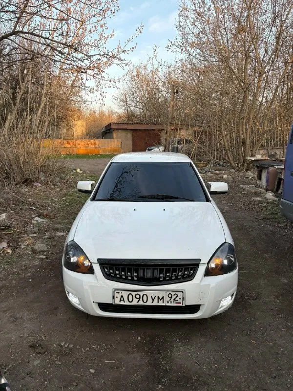 Продам ваз приору 2011 года мотор 1.6 v16 кпп 5 едет очень хорошо r15 диски подцветка салона прошивка, отстрелы коробка не хрустит не выбивает обслуженная есть маленькие нюанс на правой двери выхлоп стингер вся трасса цена 320 торг осмотр г. шахтерск +79494197420 📞 звоните: +7(949)4197420 - фотография - 1