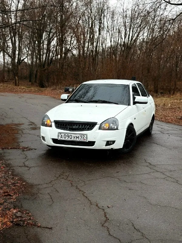 Продам ваз приору 2011 года мотор 1.6 v16 кпп 5 едет очень хорошо r15 диски подцветка салона прошивка, отстрелы коробка не хрустит не выбивает обслуженная есть маленькие нюанс на правой двери выхлоп стингер вся трасса цена 320 торг осмотр г. шахтерск +79494197420 📞 звоните: +7(949)4197420 - фотография - 6