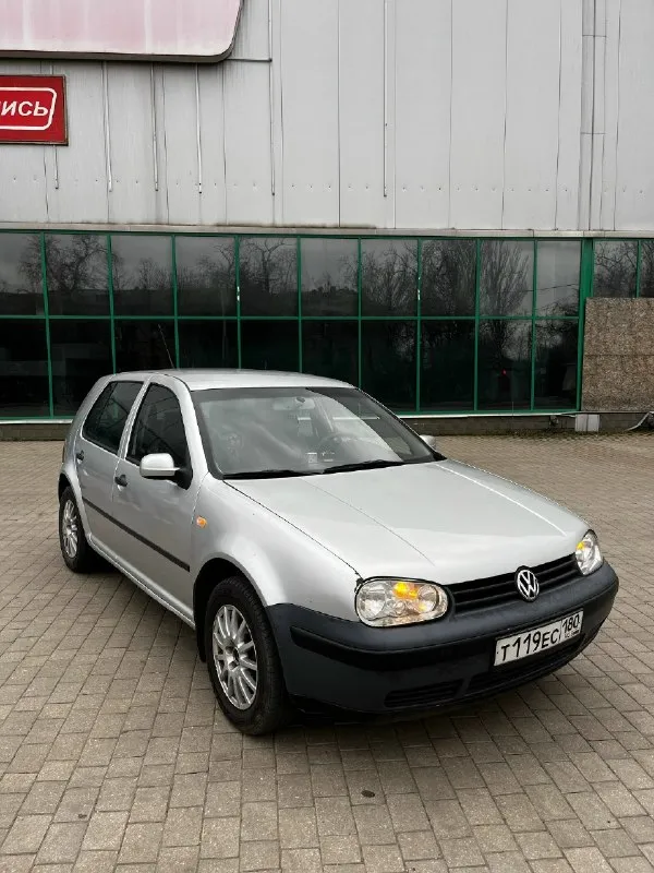 ❗продам volkswagen golf❗ год 2001,мотор 1.6,пробег: 320 000км коробка автомат. мотор после капитального ремонта. ✅цена: 550 000 руб авто в отличном состоянии. мотор в идеале, коробка тоже, ходовая вся мягкая и сбитая (полностью обслужена). авто никаких не требует. резина лето состояние хорошее. комплектация: кондиционер(климат контроль)холодит отлично. усилитель руля, стеклоподъемники,4 подушек безопасности, abs, esp, сигнализация. цена 550 000₽ осмотр г. макеевка +7 (949) 412-05-03 📞 звоните: +7(949)4120503 - фотография - 6