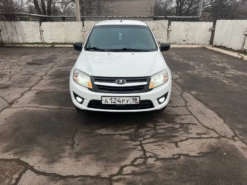 Продам ваз гранда 2016 год хорошая авто магнитола с алисой сигнализация с авто запуском продажа с переоформлением г горловка цена 510 т рубле +79493926676 телеграмм 📞 звоните: +7(949)3926676 - фотография - 1