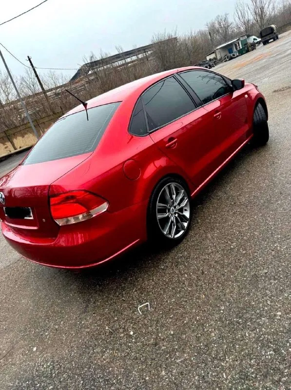 Продам volkswagen polo 1.6 mpi mt механика автомобиль в очень достойном состоянии, много что сделалось. цена: 600 000 ₽ вся остальная информация по телефону:+79494548415 📞 звоните: +7(949)4548415 - фотография - 2