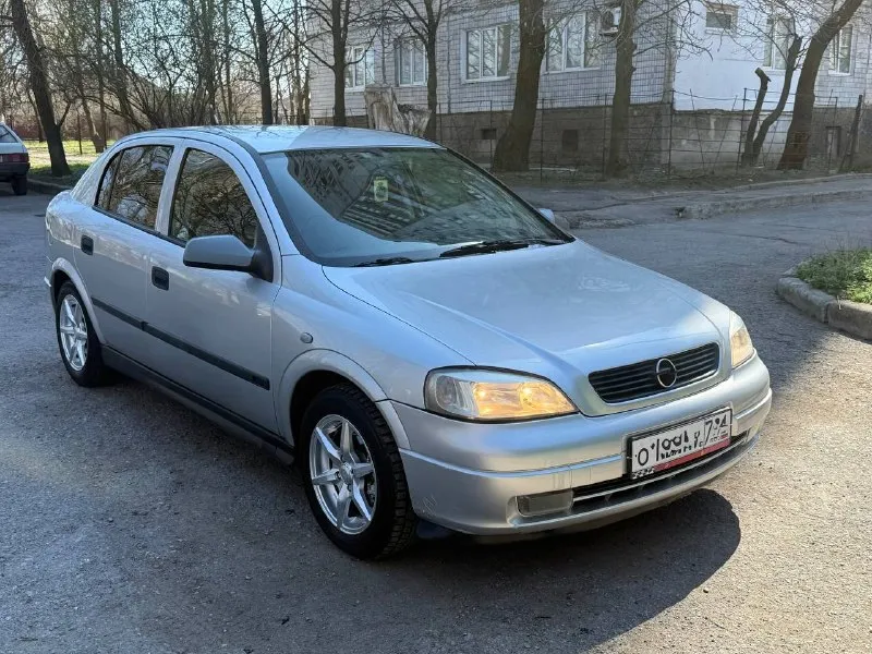 Продаю opel astra g 2001 г. в автомат! авто в отличном состояние. авто без дтп 1.6(101 лс) работает отлично, масло не расходует, коробка классический автомат переключает плавно без задержек и пинков. ходовая часть обслужена. кузов не гнилой, пороги и днище целое. юридически чистый автомобиль донецк 385.000 рублей торг +79495097888 📲 tg: … 📞 звоните: +7(949)5097888 - фотография - 1