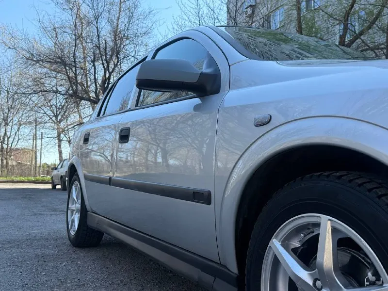 Продаю opel astra g 2001 г. в автомат! авто в отличном состояние. авто без дтп 1.6(101 лс) работает отлично, масло не расходует, коробка классический автомат переключает плавно без задержек и пинков. ходовая часть обслужена. кузов не гнилой, пороги и днище целое. юридически чистый автомобиль донецк 385.000 рублей торг +79495097888 📲 tg: … 📞 звоните: +7(949)5097888 - фотография - 6