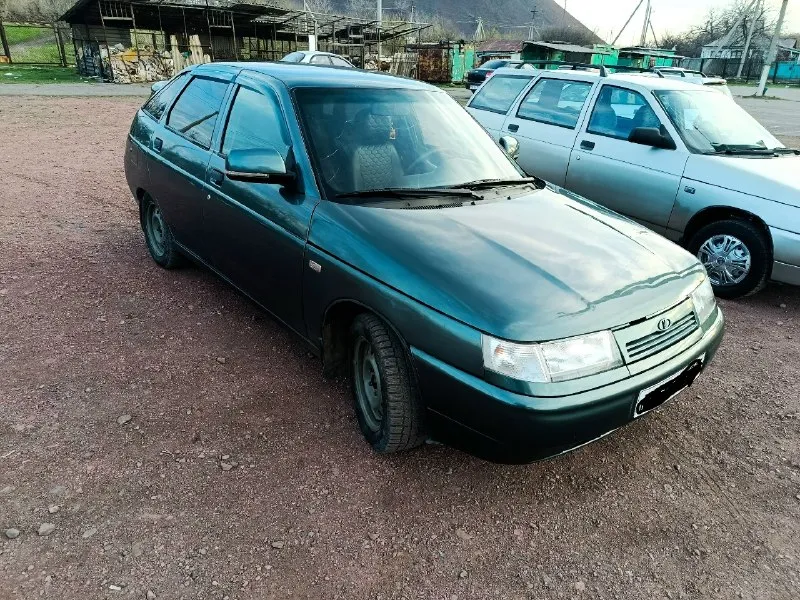Автор: продам ваз 2112, 2008 года, собственник владею 5 лет. авто в отличном для своих лет состоянии, выглядит очень красиво, цвет сочи. по машине работает все четко. двигатель 1.6 16 клоп, гур, стоит не плохая музыка, евро панель, здт, 4. цена 320 тыс. торг у капота. более подробная информация по телефону +79493376947, если не дозвониться(телеграм, макс). снежное. . !!!наш телеграм канал [ бесплатное размещение за репост!!! правила сообщества [ мы в мах [ [ 📞 звоните: +7(949)3376947 - фотография - 2