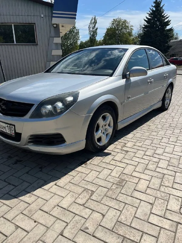 Продам opel vectra c 2007г 1.8 (140л. с.)пробег 200000км opc-line состояние хорошее комплектация-4 стеклоподъемника, 2хзонный климат датчик света, дождя круиз контроль стоят хорошие лэд линзы, светят отлично андроид магнитола с хорошей музыкой камера заднего вида качественная контур подсветка стоит гбо оформлена на меня цена 600 тыс. есть торг +79493353942 либо на этом номере телеграмм осмотр горловка, енакиево - фотография - 2