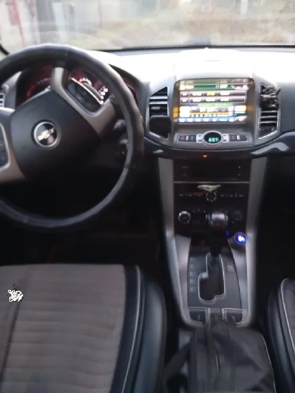 Продам большой семейный кроссовер chevrolet captiva 2014 г. В. 2.4 бензин, я второй владелец, показания одометра 144 т. Км. Классический автомат, подключаемый полный привод. 2 ключа, 2 комплекта резины. Работает абсолютно все. Подогревы всех сидений ( перед, зад. ) полный электро пакет. Цена 1,450 р. +7949 348 04 77 на этом номере телеграмм. Торг
📞 Звоните: +7(949)3480477 - фотография - 5