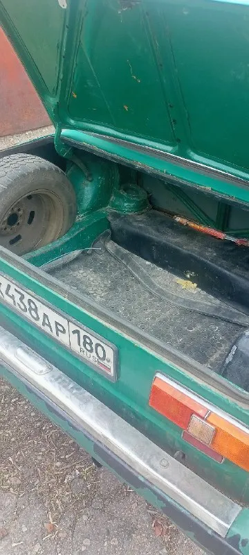 Продам ваз 21011 1976г. на уверенном ходу, все испрано, печка греет, новый моторчик, новый руль, сиденье черная кожа, новое сцепление, ходовка перебрана, двигатель, коробка все работает отлично! из допов установлен багажник, противотуманки, led фары, новая магнитола. новые шины зима и лето !! за машинкой следил, состояние достойное, обработана аникором, не гнилая, на уверенном ходу !! цена 85к! номера рф я хозяин. +79490728339 📞 звоните: +7(949)0728339 - фотография - 2