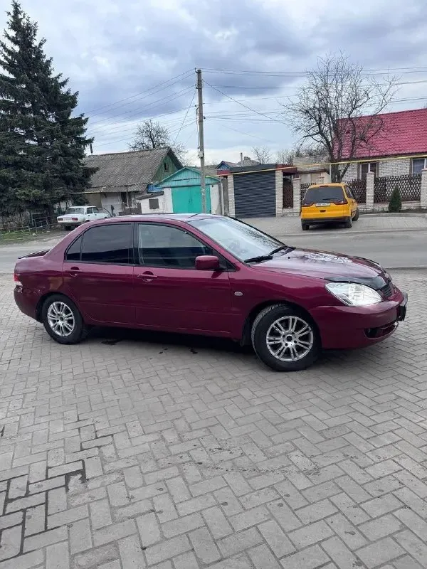 Продам mitsubishi lancer 9 на автомате я хозяин, продавать буду я продажа с полным переоформлением 1.6 (4g18) акпп (aisin) все передачи щелкает, не пинается стоит вебаста(понятия не имею как ей пользоваться) установлено сигнализация с автозапуском 4эсп обогрев зеркал заднего вида регулировка зеркал заднего вида кондиционер подогрев передних сидений регулировка по высоте водительского сиденья много чего сделано по машине заливал только дорогое масло полный список проделанных работ по машине расскажу по телефону или скину в лс только продажа, обмен даже не предлагать машина находится в ждановке-енакиево часто катаюсь по всей республике лднр возможно даже приеду на смотрины с продажей не спешу больше фото в лс звоните в любое время номер телефона +79498559136 цена 450 тысяч
📞 Звоните: +7(949)8559136 - фотография - 2