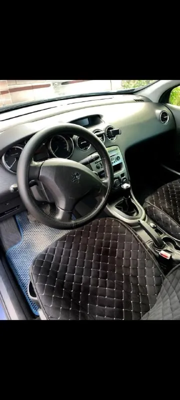 Peugeot 308 2009 г 1.6 16кл механическая кпп пробег 204020т автомобиль в отличном состоянии, двигатель, кпп, подвеска в идеале, авто обслужен сделано то. комплектация: abs подогрев заднего стекла 2х зонный климат контроль электро стекла электро зеркала усилитель руля регулировка руля по высоте 2 комплекта колёс на титановых дисках с документами полный порядок, 181 регион цена 480000 руб. торг уместен. автомобиль в луганске +79595135920 📞 звоните: +7(959)5135920 - фотография - 2